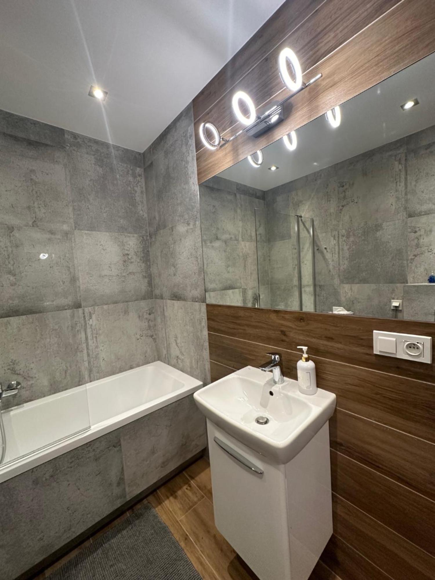 Modern Apartment Near To The Chopin'S Airport Cybernetyki 2A Βαρσοβία Εξωτερικό φωτογραφία